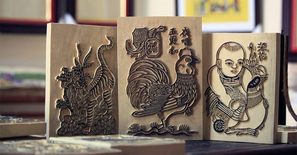 Bức tranh Đông Hồ nổi tiếng Đám Cưới Chuột với màu sắc rực rỡ và nét vẽ dí dỏm, thể hiện văn hóa dân gian