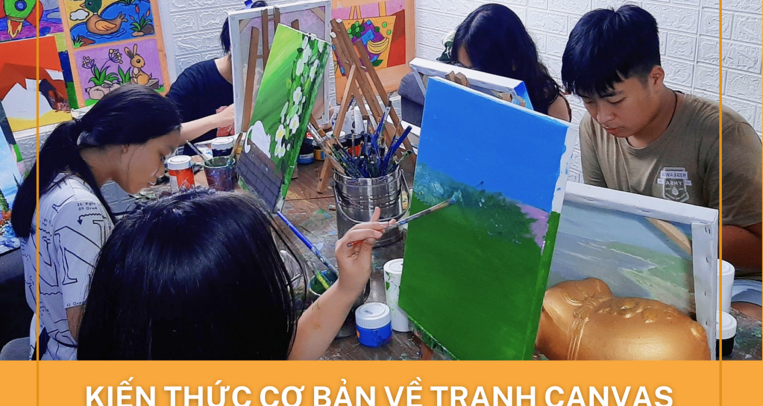 Các loại vẽ tranh acrylic hiện đại với màu sắc tươi sáng và kỹ thuật đa dạng trên nền vải canvas
