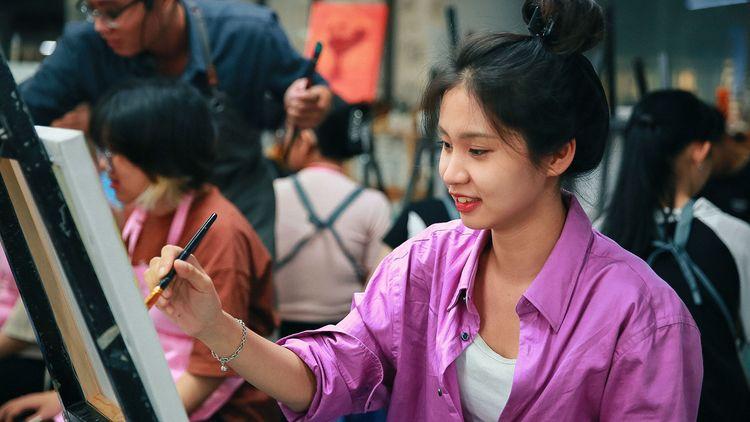 Khám phá mỹ thuật công nghiệp là gì và vai trò của nó Những đặc điểm nổi bật của ngành thiết kế công nghiệp hiện đại và ứng dụng thực tế