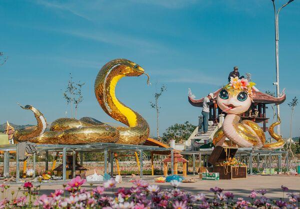 Hướng dẫn phác họa rắn Tỵ trong 12 con giáp với vẻ đẹp linh hoạt và bí ẩn qua các đường cong