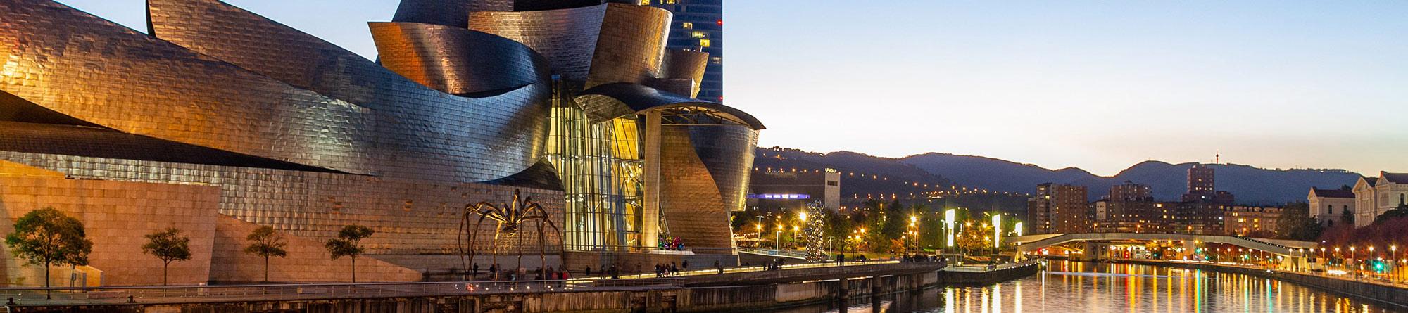 Giải mã nghệ thuật kiến trúc là gì Bảo tàng Guggenheim Bilbao biểu tượng của nghệ thuật kiến trúc đương đại độc đáo