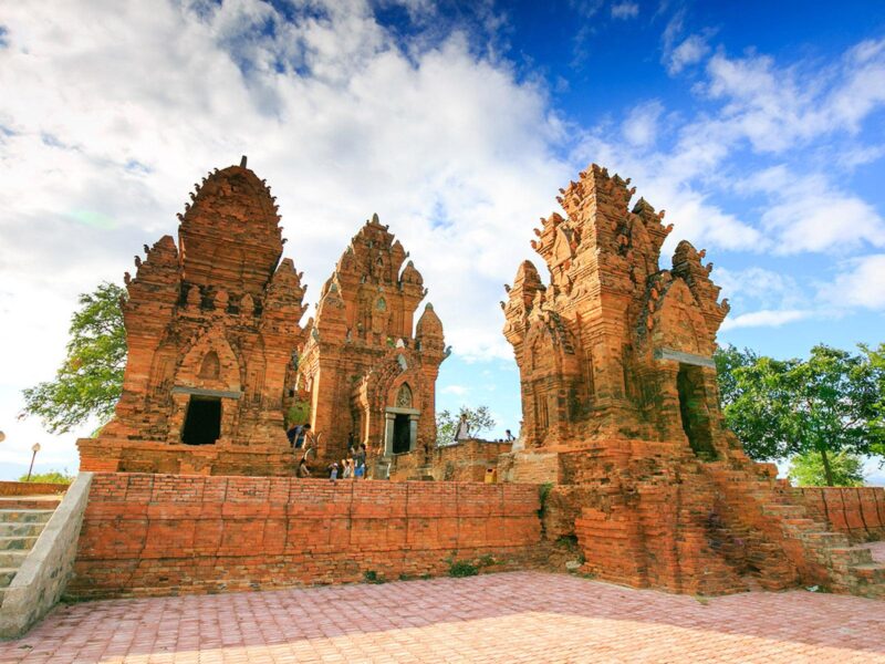 Đặc điểm vật liệu gạch nung đỏ trong công trình kiến trúc của người Chăm cổ đại