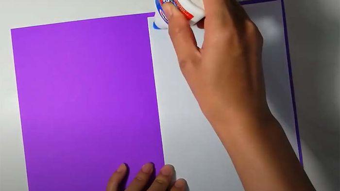 Những mẫu thiệp giáng sinh vẽ tay đơn giản đã hoàn thiện với màu sắc tươi tắn và bắt mắt