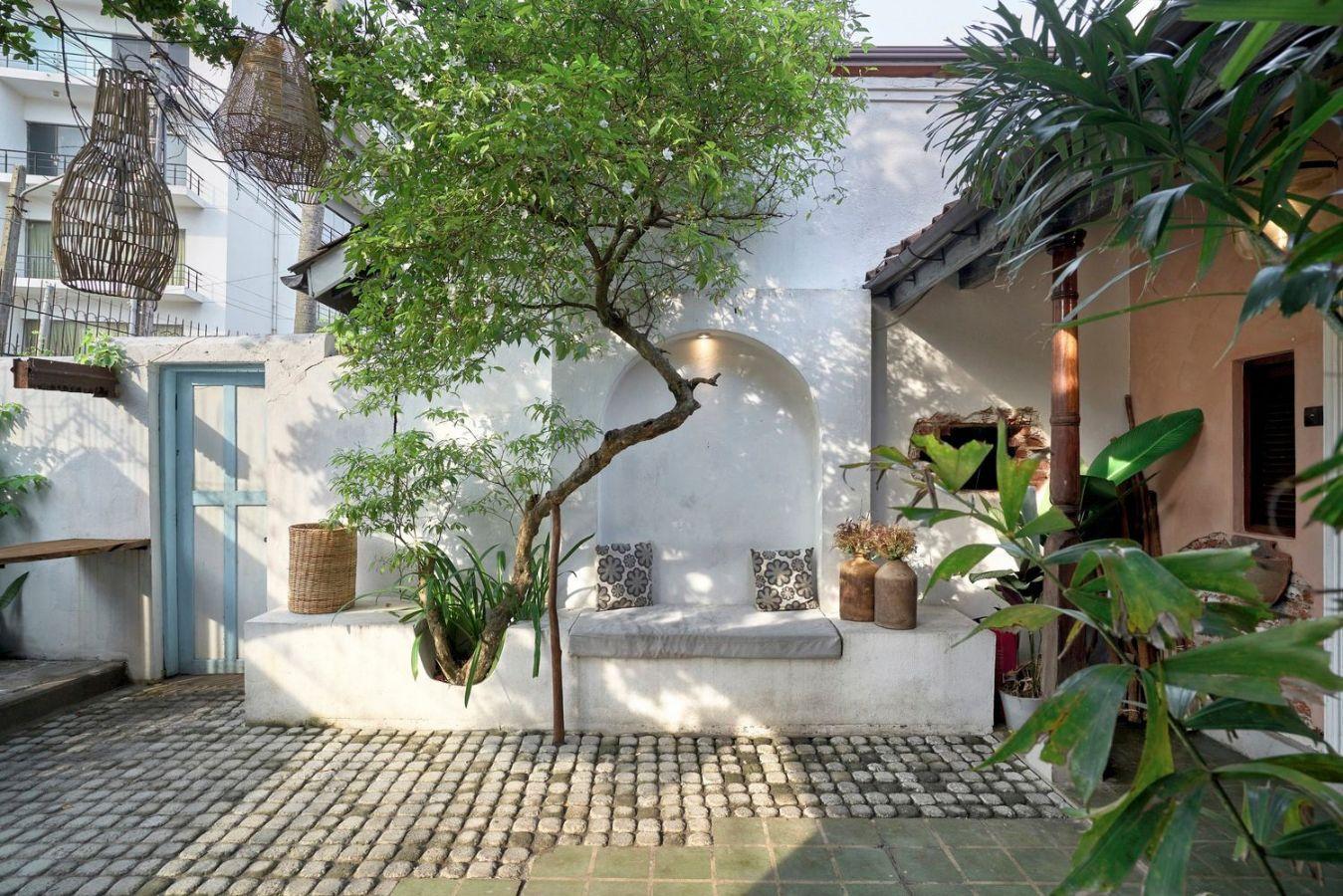 Khám phá các mẫu tranh vẽ quán cafe đẹp chủ đề thiên nhiên xanh mát và thư giãn cho khách hàng