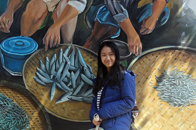 Phác họa nông thôn Việt Nam với những ngôi nhà cổ kính rêu phong truyền thống