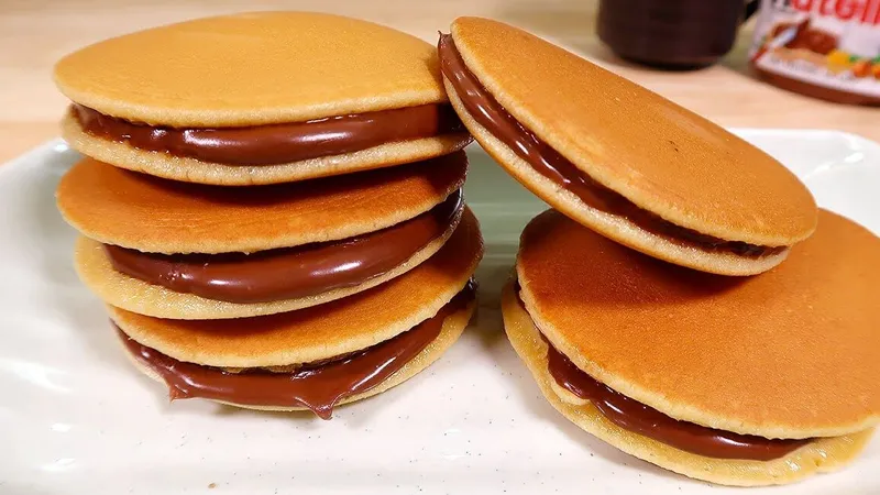 Hướng dẫn tô màu cho bánh rán doremon thêm phần hấp dẫn và sống động như thật