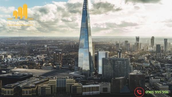 Tòa nhà The Shard London Anh biểu tượng kiến trúc đương đại với chiều cao ấn tượng và mặt kính hiện đại nổi bật