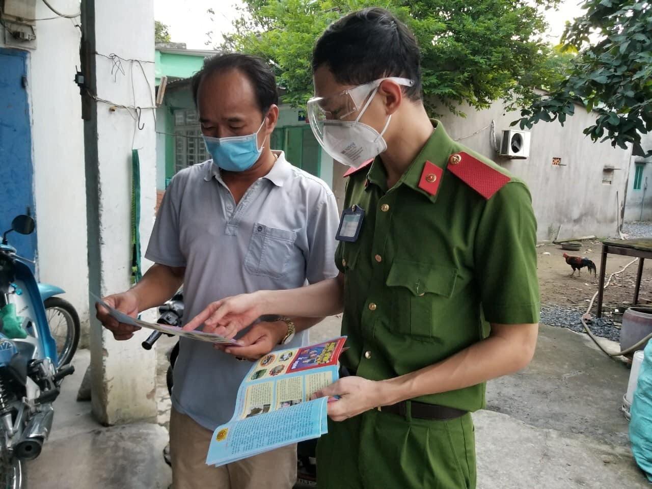 Tranh vẽ kêu gọi cộng đồng chung tay phòng chống tệ nạn xã hội hướng tới tương lai tươi sáng