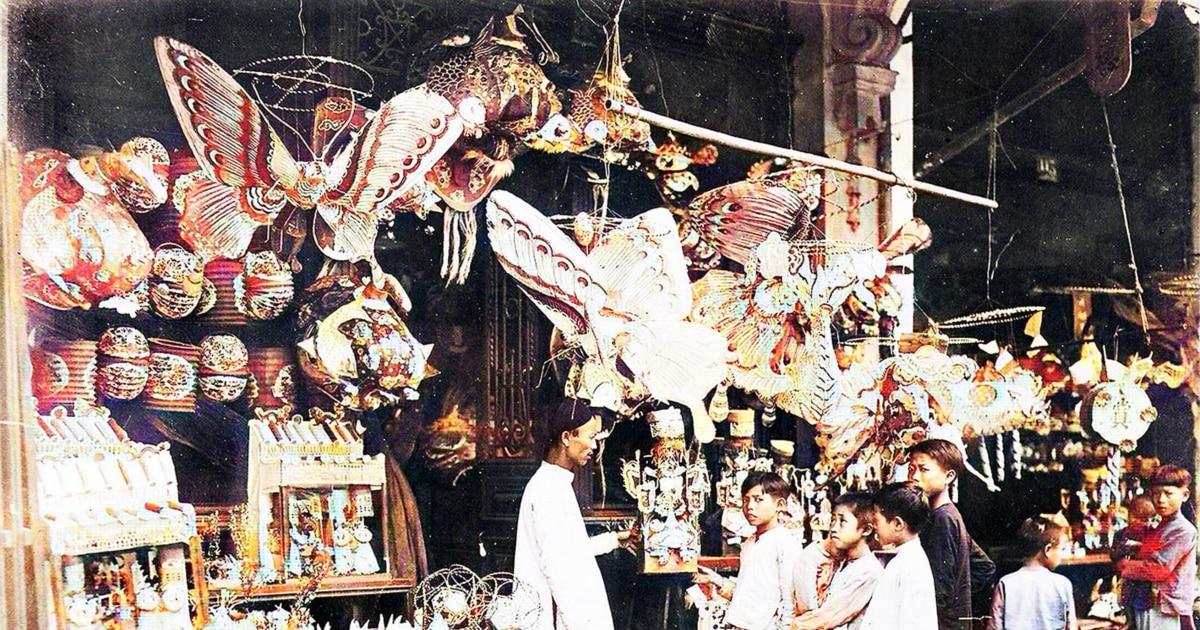 Tranh vẽ tết trung thu cận cảnh những chiếc lồng đèn ông sao, lồng đèn cá chép, thỏ ngọc nhiều màu sắc