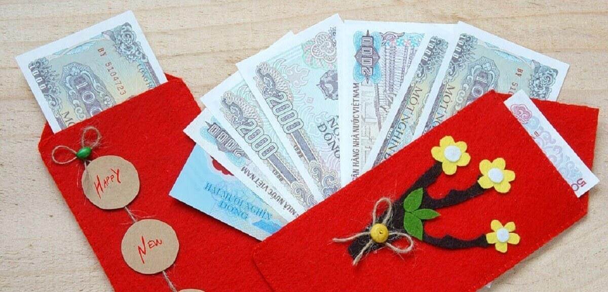 Hình ảnh vẽ những phong bao lì xì đỏ ngày Tết đơn giản mang ý nghĩa may mắn tài lộc
