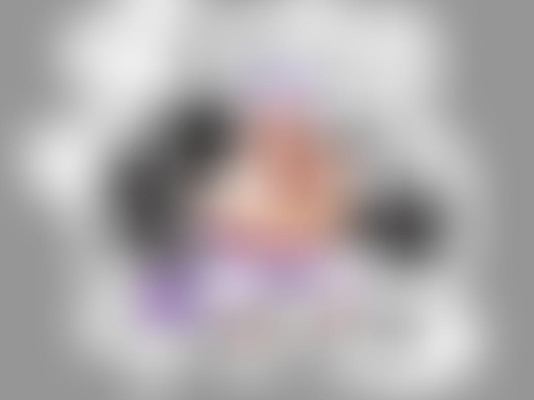 Hình ảnh chi tiết cơ bắp cuồn cuộn và lớp Haki Vũ Trang màu đen phủ trên tay và ngực Luffy Gear 4