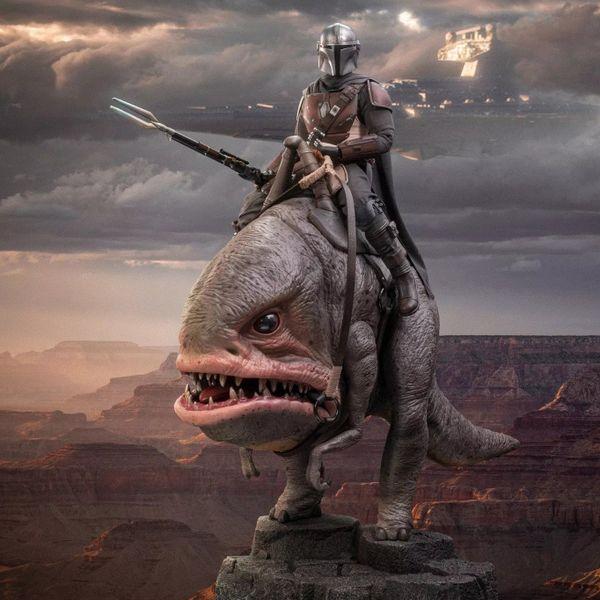 Chi tiết cách vẽ mái tóc bạc dài và dày đặc trưng của nhân vật Songoku cấp 5 trong Dragon Ball