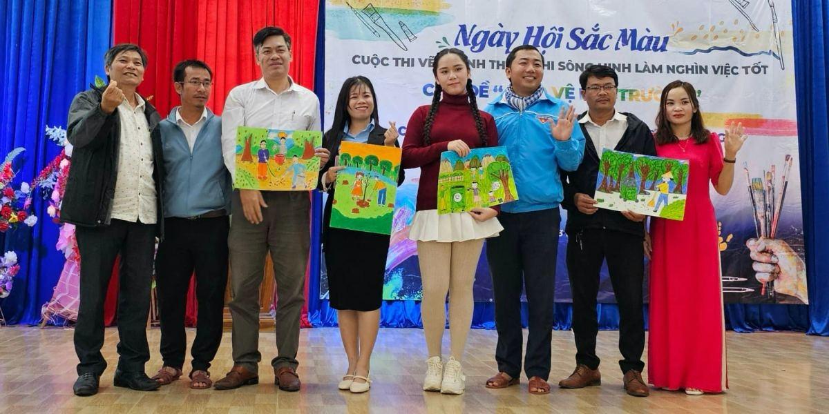 Tranh vẽ chủ đề thiếu nhi làm nghìn việc tốt qua hành động bảo vệ môi trường và yêu thiên nhiên xanh sạch
