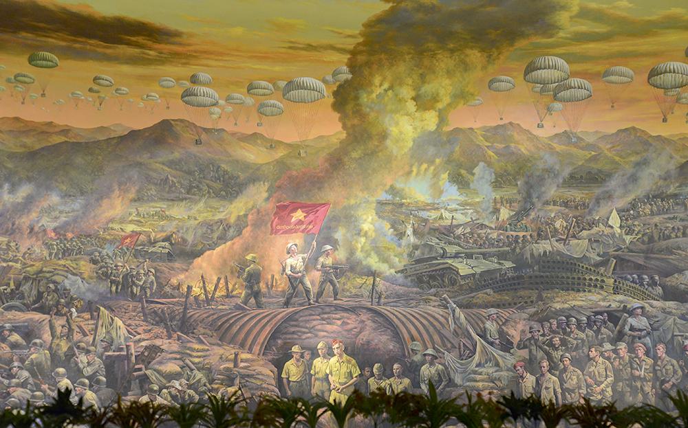 Ý tưởng vẽ tranh Điện Biên Phủ đơn giản với hình ảnh lá cờ trên đồi A1