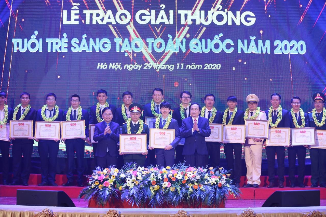 Nét Vẽ Ngây Thơ: Tranh Thiếu Nhi Việt Nam Mừng Đại Hội Đoàn Ý tưởng vẽ tranh thiếu nhi Việt Nam mừng Đại hội Đoàn độc đáo và sáng tạo về tuổi trẻ