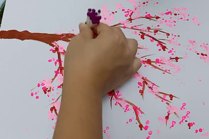 Hướng dẫn cách vẽ hoa đào bằng màu nước đơn giản