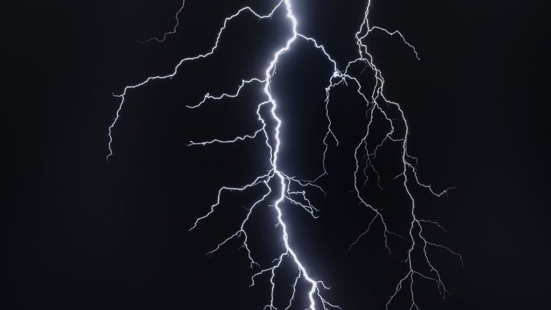 Ảnh avatar đẹp cho con trai với hiệu ứng sương mù