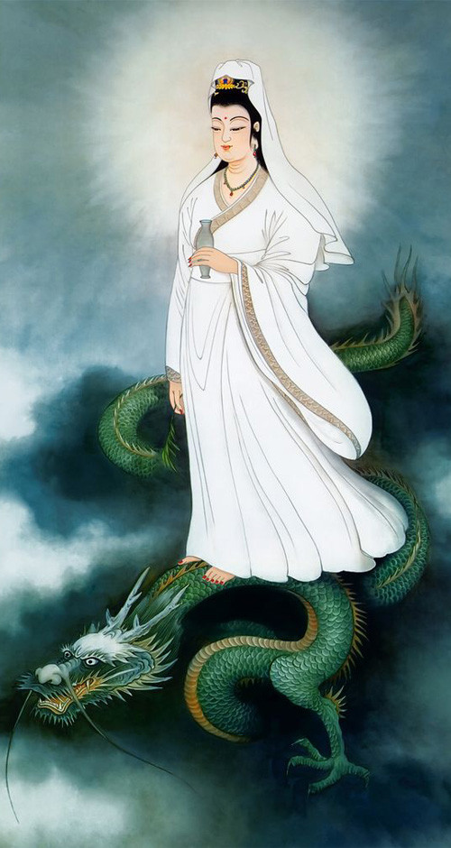 Ảnh Bồ Tát Quan Âm với nét mặt hiền hậu