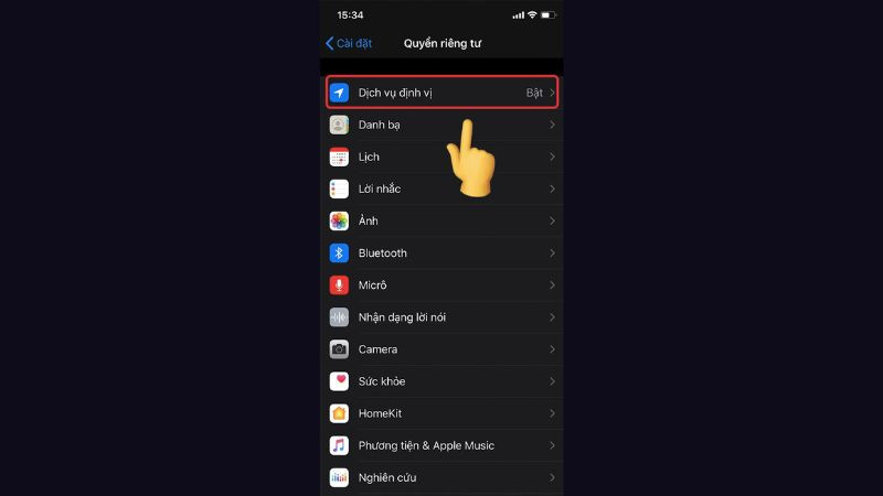 Ảnh chụp màn hình cài đặt Dịch vụ định vị trên iPhone, cho phép bật/tắt định vị GPS
