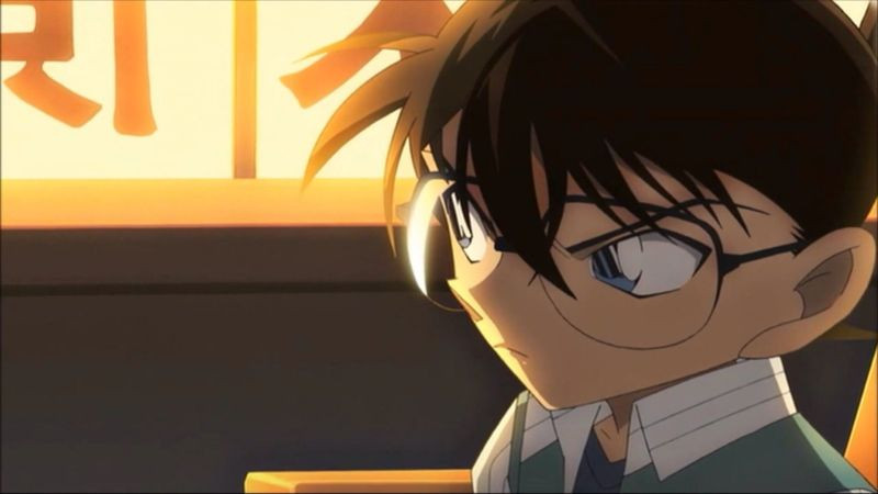 Ảnh Conan ngầu trầm ngâm trước hiện trường vụ án