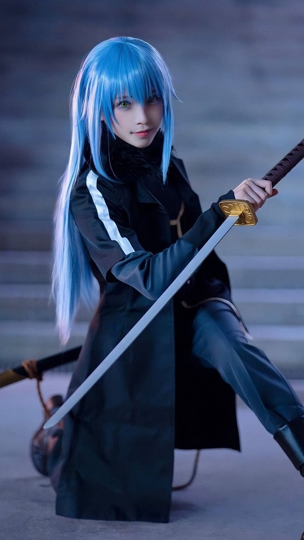 Ảnh cosplay Rimuru đẹp từ mọi góc độ, dù chính diện hay nghiêng