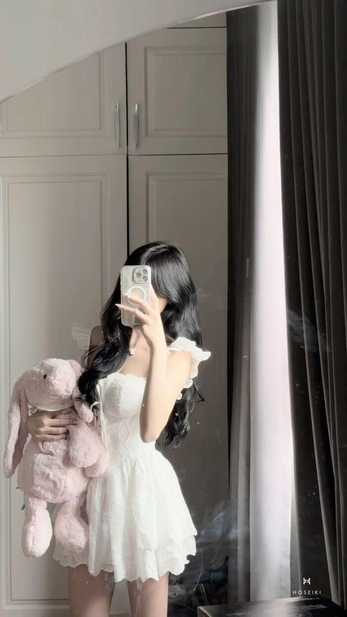 ảnh gái xinh che mặt đơn giản ấn tượng