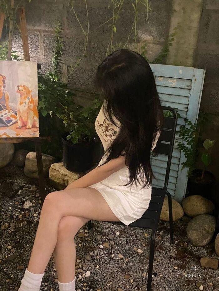 ảnh gái xinh che mặt rung động