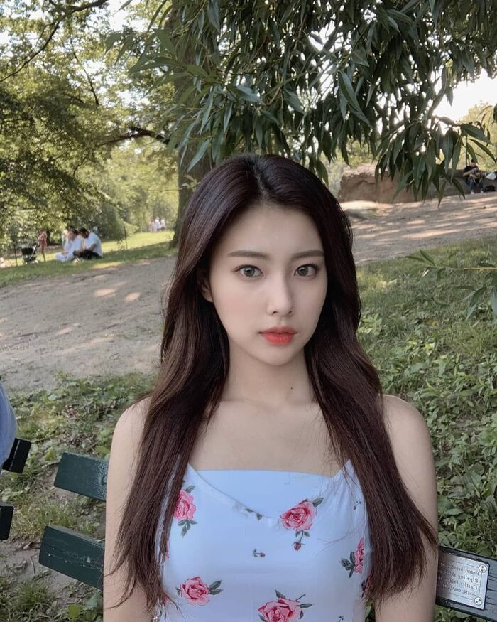 Ảnh girl xinh TikTok với nụ cười dịu dàng