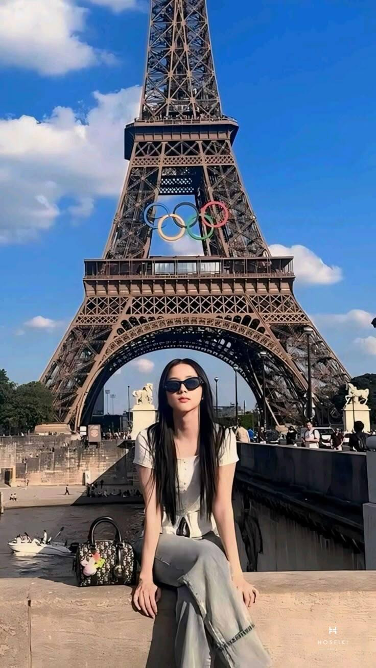 Anh Jisoo the hien khi chat diu dang va nu tinh