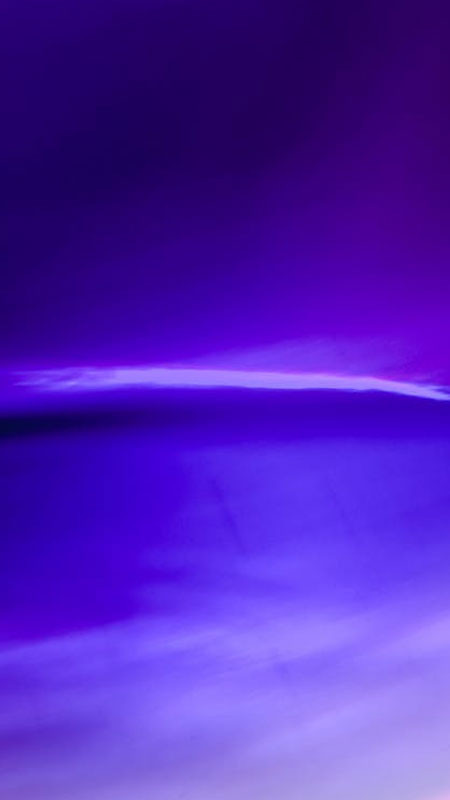 Ảnh nền đẹp hiệu ứng ánh sáng xanh tím trừu tượng