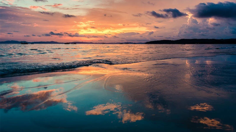 Ảnh nền đẹp phong cảnh sa mạc lúc hoàng hôn