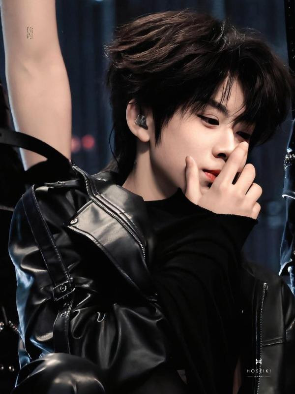 Ảnh ngầu giúp thể hiện cá tính nổi bật và phong cách riêng của mỗi người