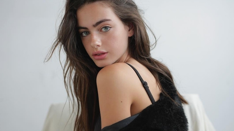 Ảnh nữ đẹp phong cách Âu Mỹ đầy cuốn hút