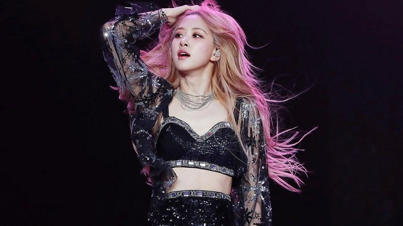 Tổng hợp ảnh Rose Blackpink đẹp và ấn tượng nhất Ảnh Rose Blackpink trên sân khấu với phong cách ngầu