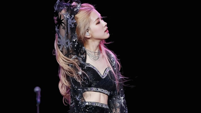 Tổng hợp ảnh Rose Blackpink đẹp và ấn tượng nhất Ảnh Rose Blackpink với ánh mắt hút hồn