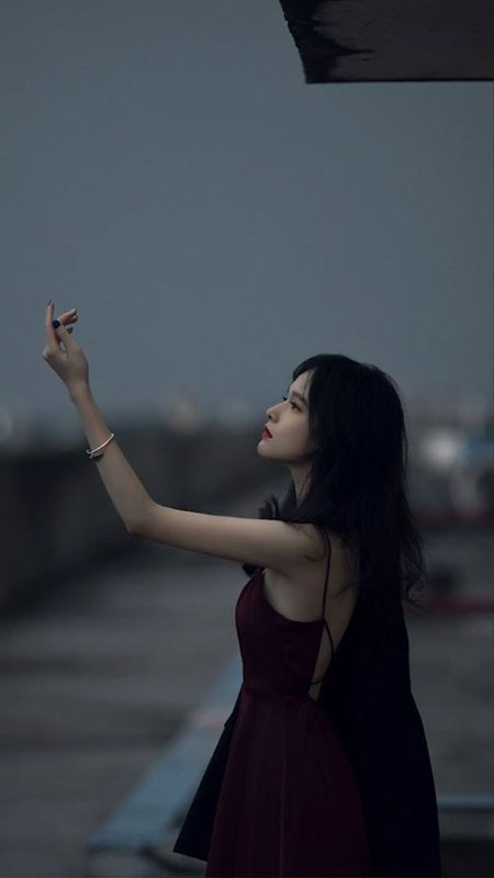 ảnh sad chàng trai quay lưng