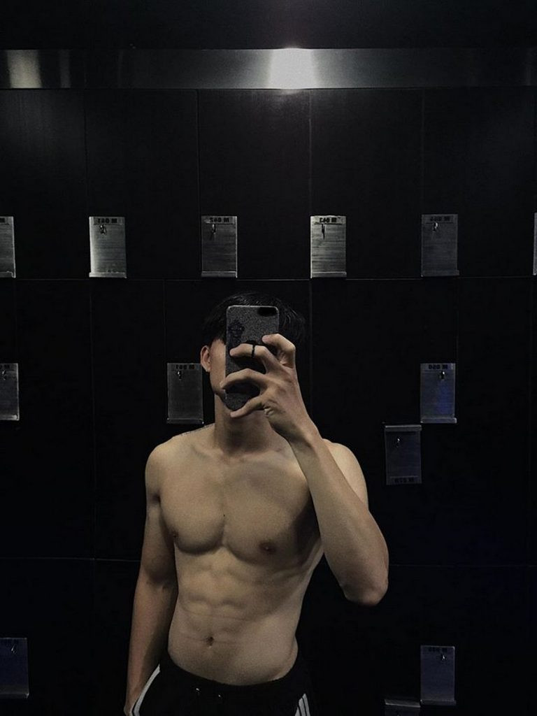 Ảnh trai 6 múi với vẻ ngoài lôi cuốn