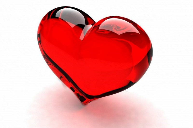 Ảnh trái tim lãng mạn với cặp đôi