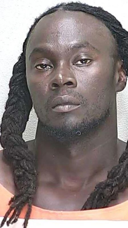 Ảnh trai xấu với mái tóc bím độc đáo và ấn tượng