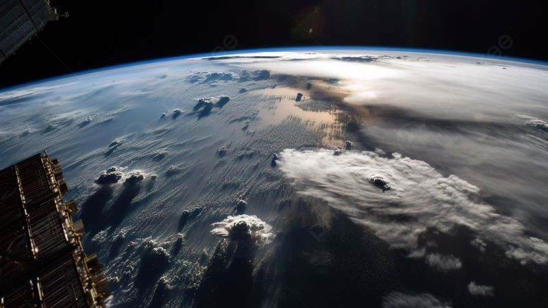 Ảnh vệ tinh hiển thị mây và mưa được cung cấp bởi NOAA Weather Radar