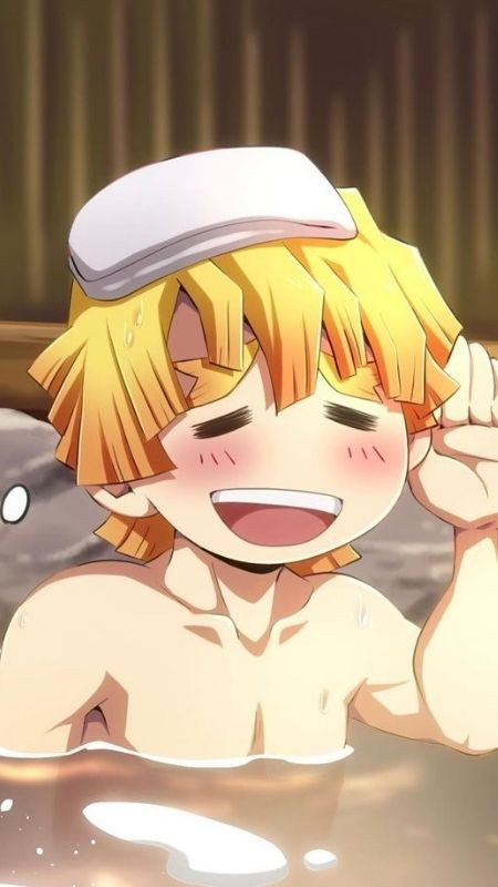 Ảnh Zenitsu tắm và làm trò hài hước