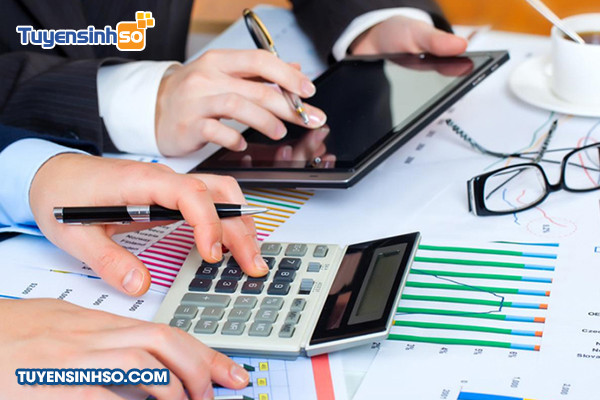 Bản chất và vai trò quan trọng của kế toán trong doanh nghiệp