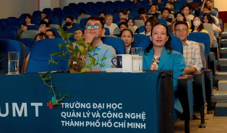 Ban Giám hiệu và Quý Thầy Cô UMT tại chương trình tri ân &quot;Người gieo mầm xanh&quot;