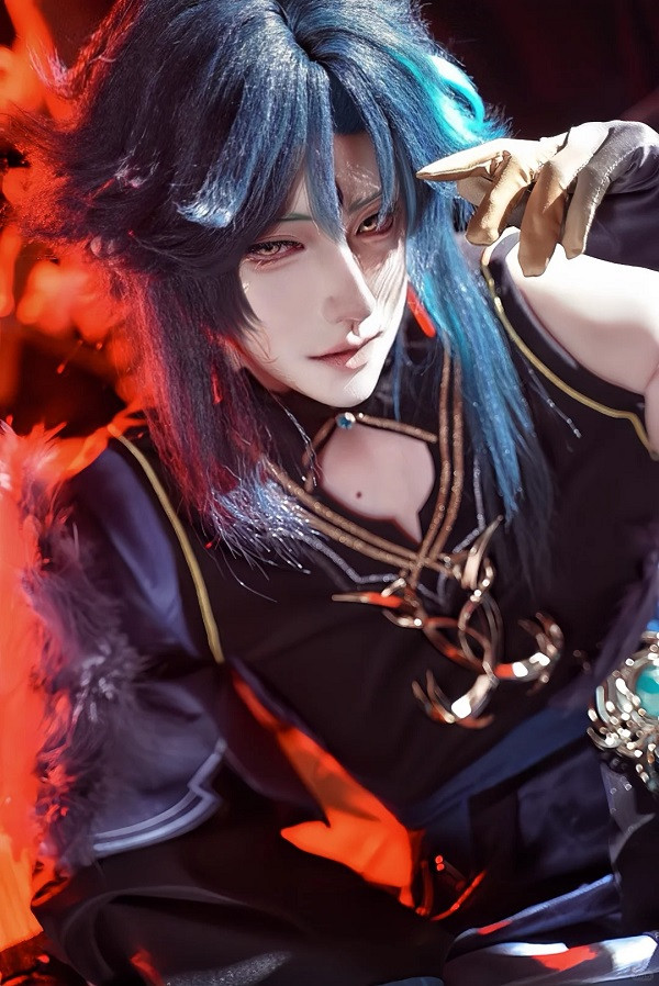 Bản thể Xiao giữa đời thực đầy ấn tượng và sống động