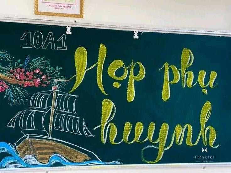 Bảng trang trí cho cuộc họp phụ huynh tập trung vào việc cung cấp thông tin rõ ràng