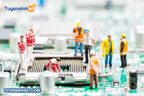 Biểu đồ hoặc bảng thể hiện dữ liệu điểm chuẩn tuyển sinh ngành kỹ thuật điện.