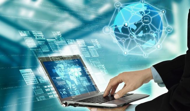 Biểu đồ so sánh điểm khác biệt giữa Khoa học máy tính và Công nghệ thông tin