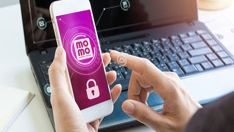 Biểu tượng khóa và khiên thể hiện tính năng bảo mật đa lớp của ví Momo