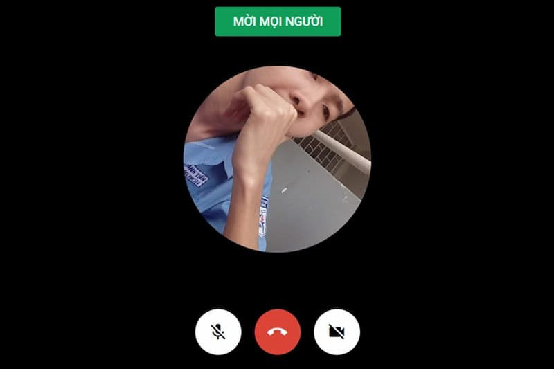 Biểu tượng micro và máy ảnh trong giao diện cuộc gọi Hangouts máy tính để bật/tắt âm thanh và hình ảnh