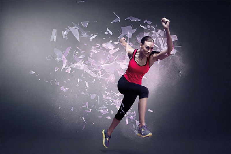 Biểu tượng sức khỏe dồi dào và năng lượng tích cực của tuổi trẻ qua hình ảnh người trẻ đang hoạt động